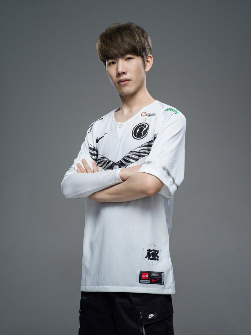 尔夫发展的 尔夫发展的