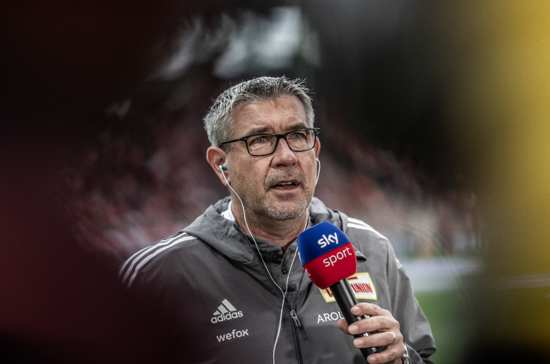 有位球员在 有位球员在