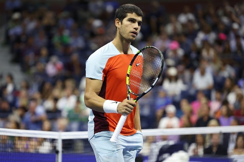 暂处劣势 暂处劣势