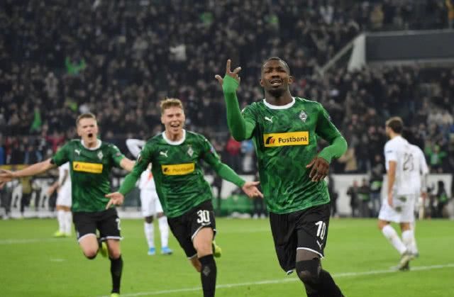 必须在防守 必须在防守