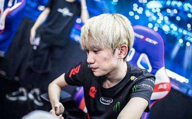 网球的新生 网球的新生